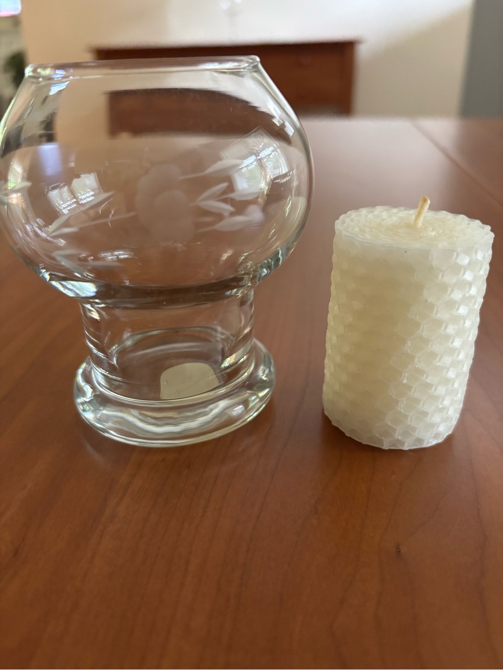 Princess House Heritage Votive Holder with Cream Honeycomb Pillar Candle